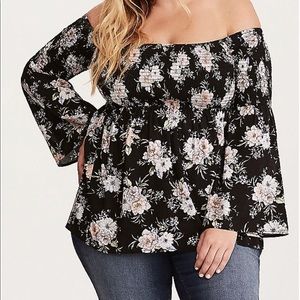 Size 1 (16-18) off the shoulder blouse